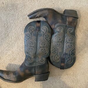 Women’s ARIAT Cowboy Boots